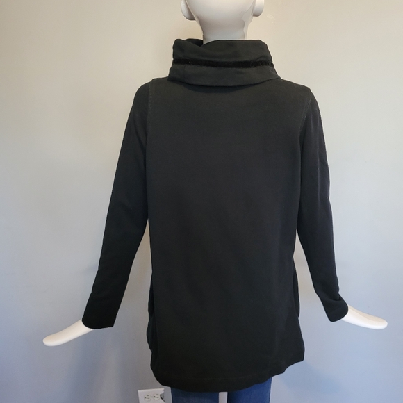 Lululemon Savasana Wrap in Black, VGUC, Size 6 - Picture 7 of 10